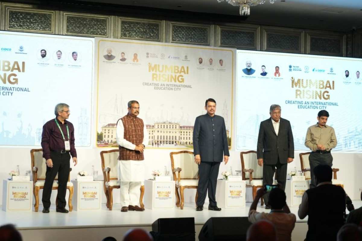 Global Universities Sign MoUs with Maharashtra Government Global Universities Sign MoUs with Maharashtra Government
