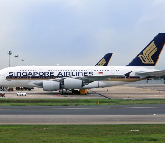 Singapore Airlines Moves to Steady Air India Singapore Airlines