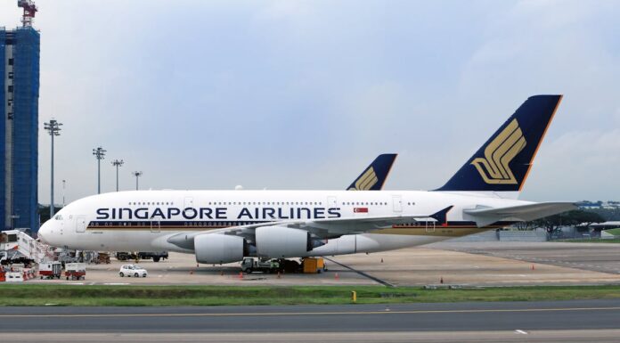 Singapore Airlines Moves to Steady Air India Singapore Airlines